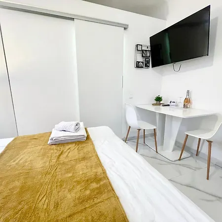 Apartment White