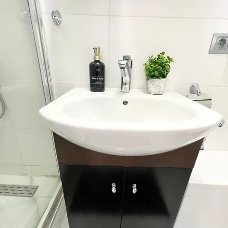 White Апартаменты *